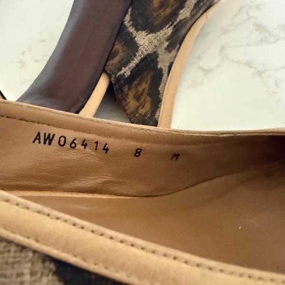Stuart Weitzman Leopard Print Slingback Heels - Size 8M - Picture 4 of 4